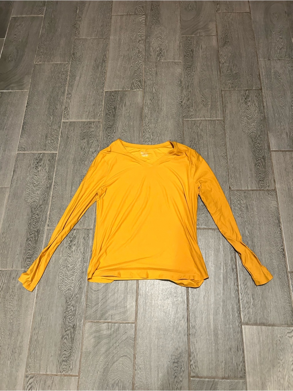 No boundaries Long-Sleeve V-Neck Women's Top in Mustard Yellow- size xl